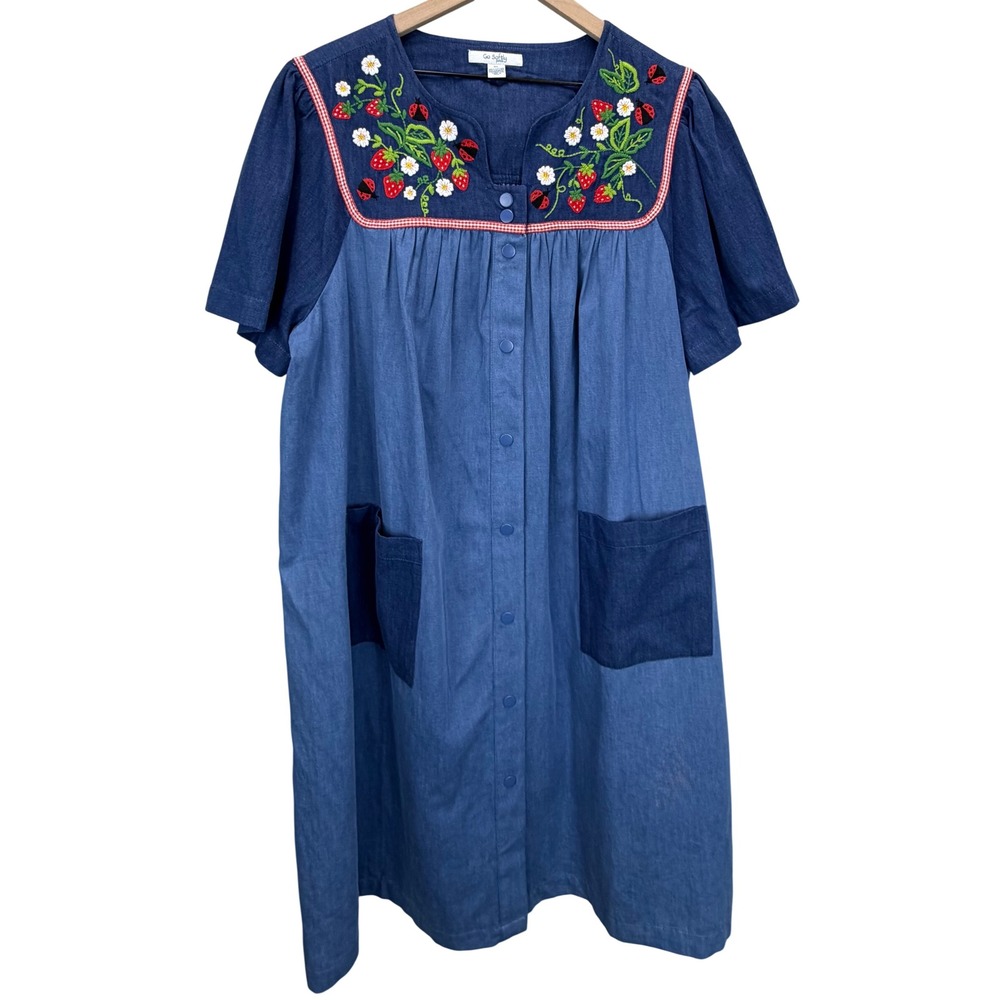 Go Softly Patio Womens Size XL Strawberry Ladybug Embroidered House Dress Muumuu